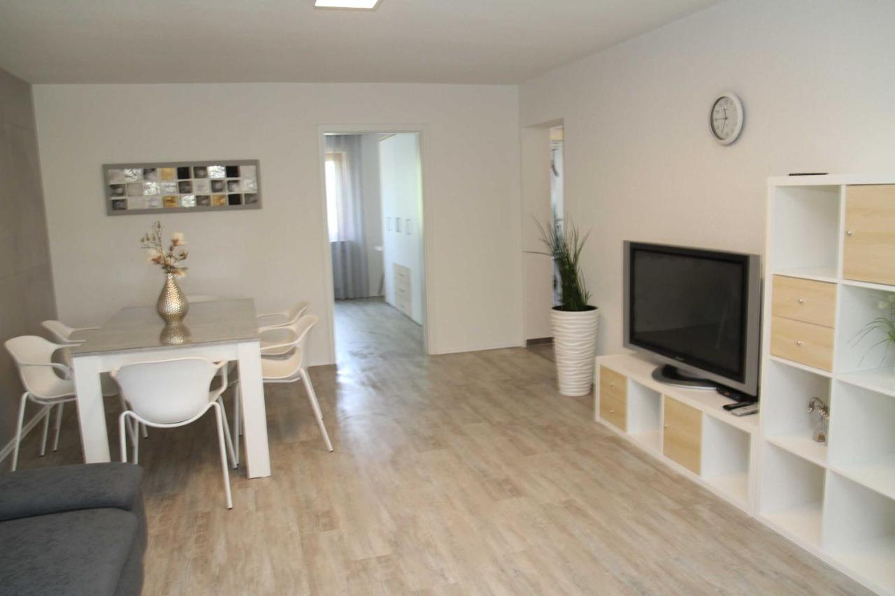 Ferienwohnung Garres Rust Buitenkant foto